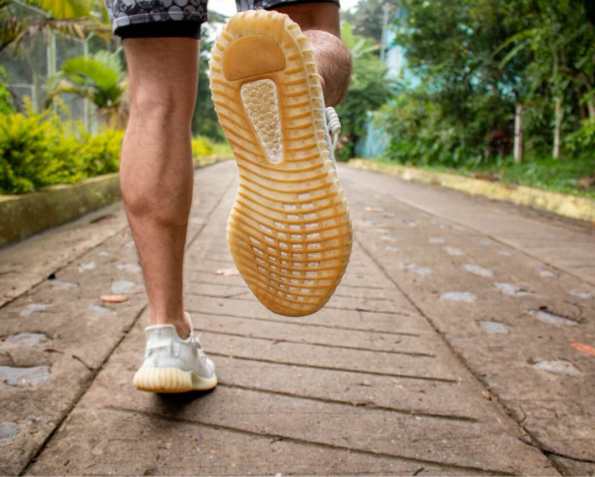 close-up-of-a-man-s-legs-jogging-or-running-in-sne-2024-12-06-19-41-10-utc (1)